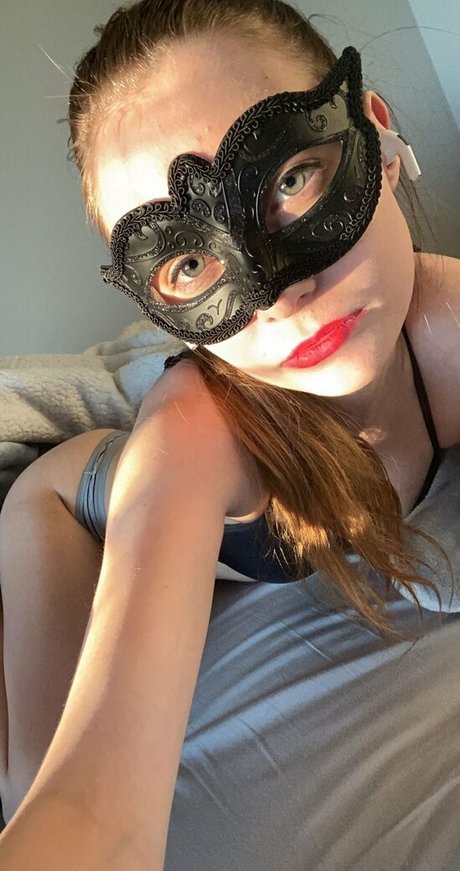 Foto di nudo di fuga di OnlyFans di Lily Brooke