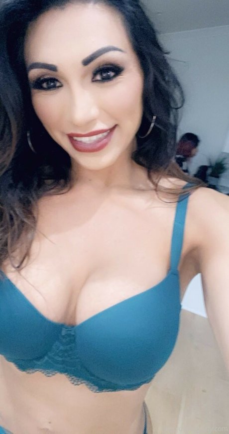 Jessy Dubai