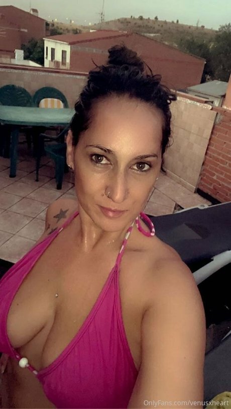 Nahá fotka uniklých OnlyFans od Venusxheart