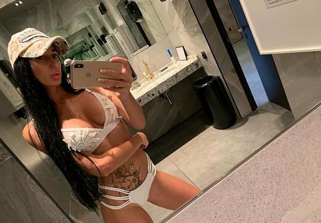Yoursweetmari