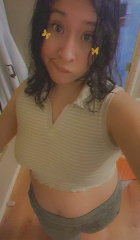 Naakte gelekte OnlyFans-foto van Goldnpersephone