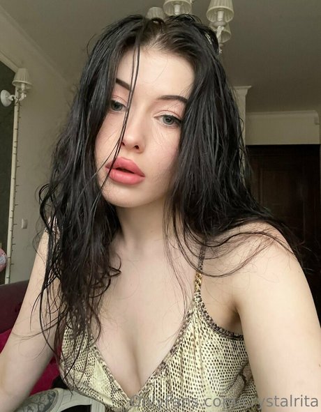 Naakte gelekte OnlyFans-foto van Ritafreee