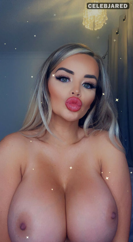 Nahá fotka uniklých OnlyFans od Charlotte Knight