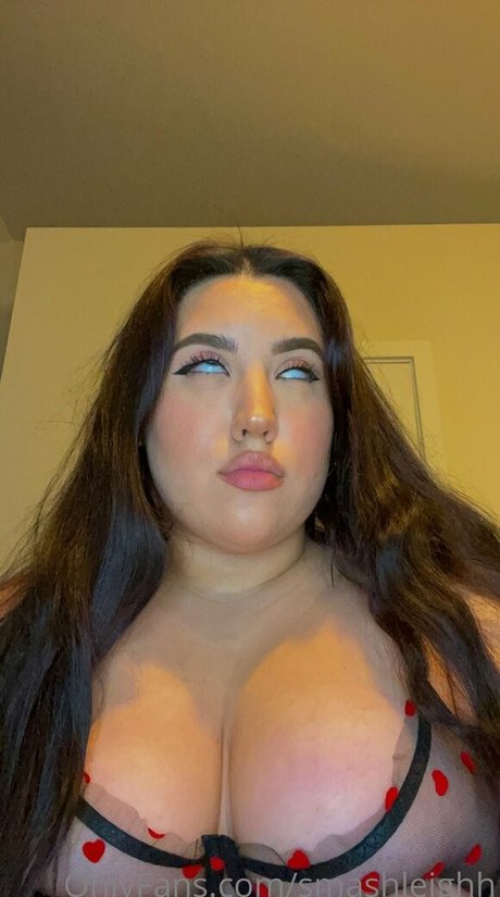 Foto di nudo di fuga di OnlyFans di Smashleighh