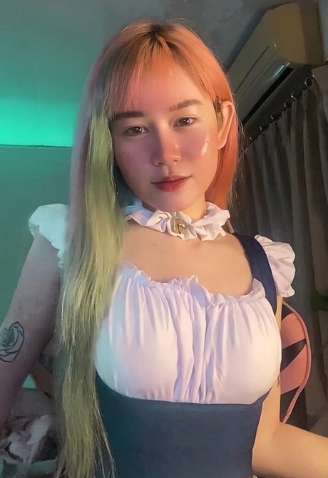Nahá fotka uniklých OnlyFans od Accpeachyy