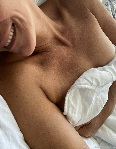 Sexyelleanthony