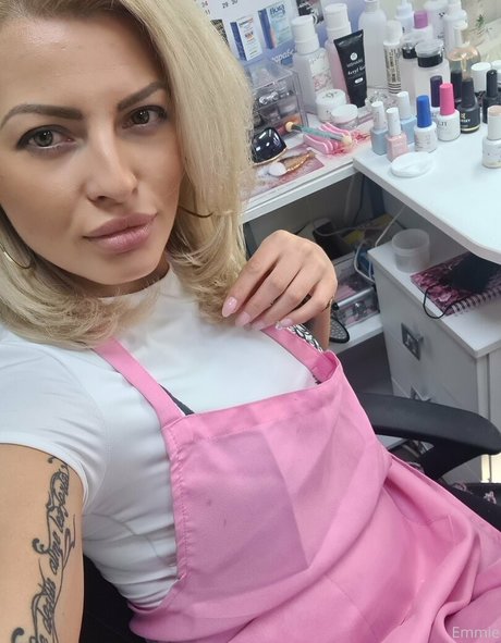 Nahá fotka uniklých OnlyFans od Emmiesix