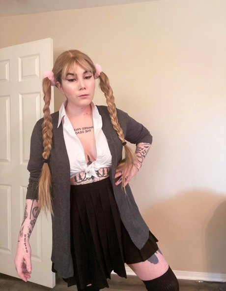 Nahá fotka uniklých OnlyFans od Ready To Glare