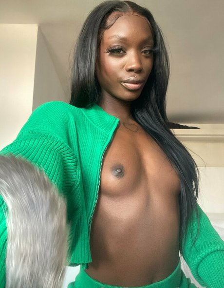 Lomlzara OnlyFans泄露裸照