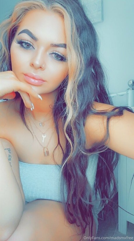 Nahá fotka uniklých OnlyFans od Madsmxfree