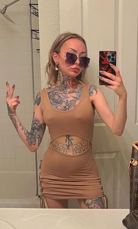 Elyse Summer