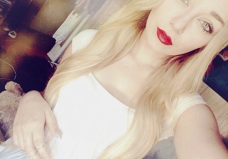 Elyse Summer