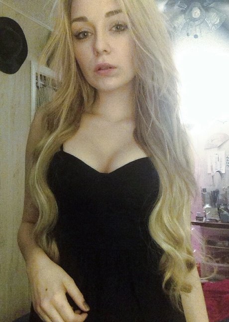 Elyse Summer