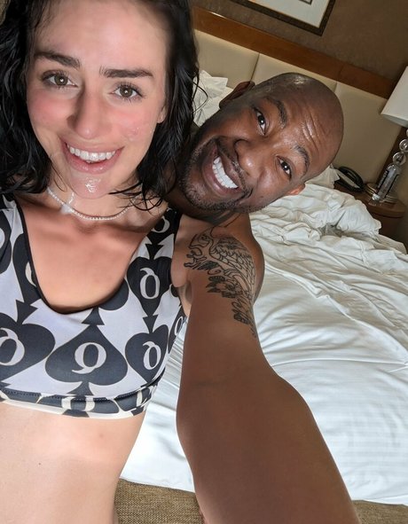 Nahá fotka uniklých OnlyFans od Raven Spades