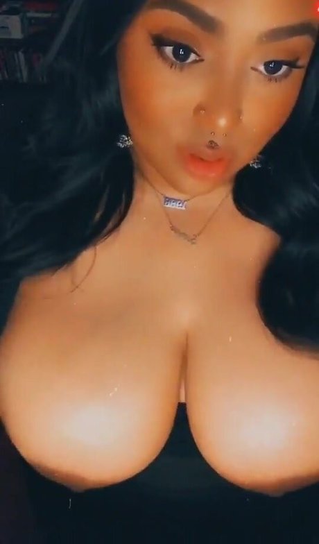 Naken lekkede OnlyFans-bilde av Gotmilkers