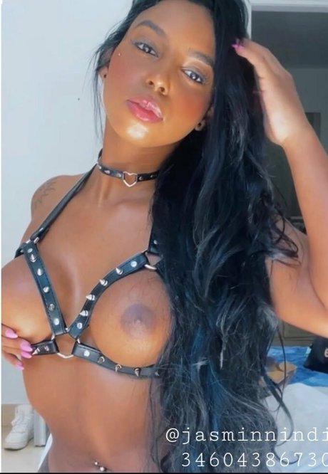 Naken lekkede OnlyFans-bilde av Jasminnindia