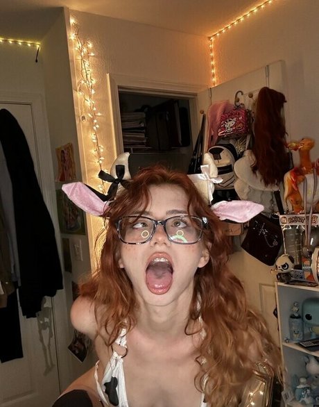Nahá fotka uniklých OnlyFans od Marim0nster