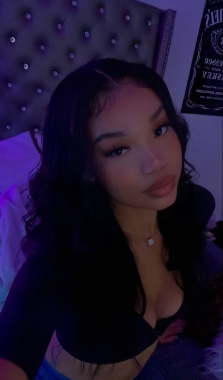 Mikaadenise