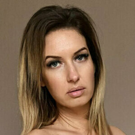 Linette Crown