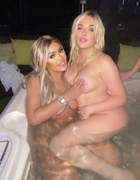 Naken läckt OnlyFans-bild av Jill Leslie