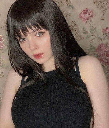 Nagie wyciekłe zdjęcie OnlyFans od Xiao Elsie