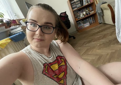Chubbynixiesin OnlyFans泄露裸照