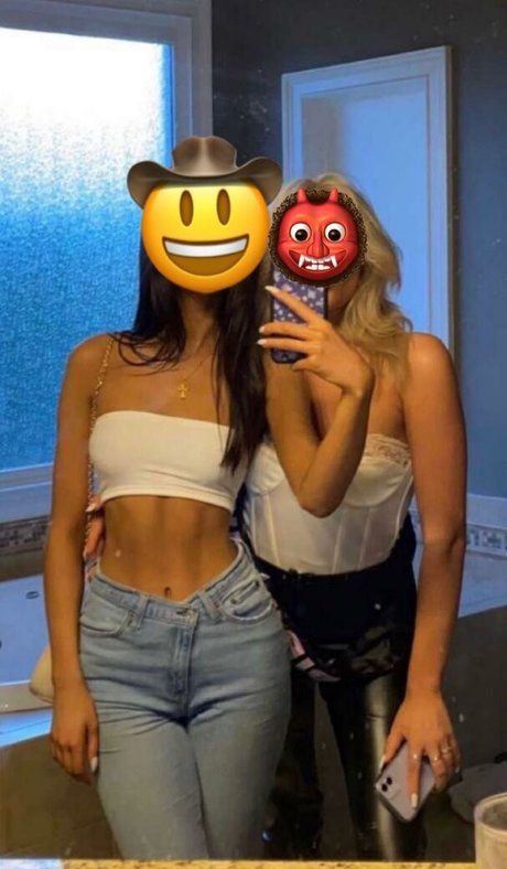 Naken läckt OnlyFans-bild av Alliesincollege