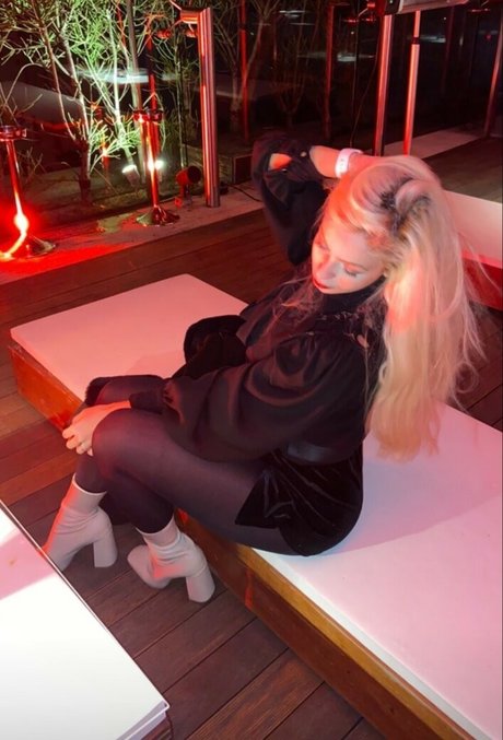 Rebecca Pavanelli  nude leaked OnlyFans photo