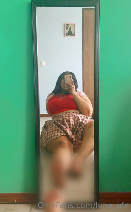 Nahá fotka uniklých OnlyFans od Lunagfe