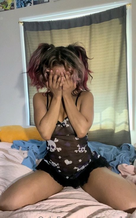 Nahá fotka uniklých OnlyFans od Roxyz111