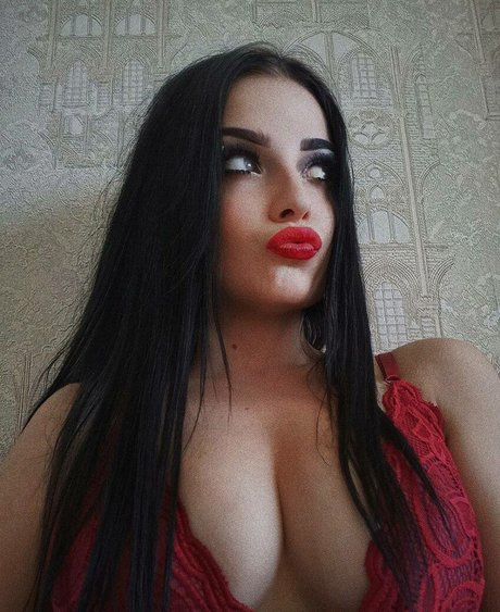 Naken läckt OnlyFans-bild av Lopatina