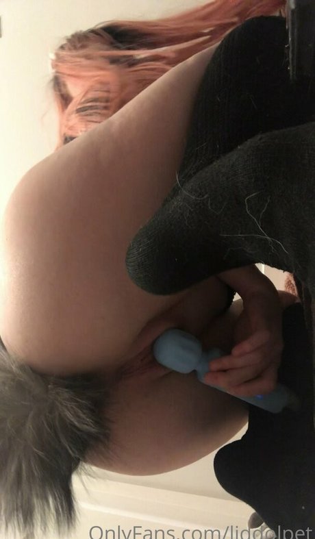 Nøgent lækket OnlyFans-billede af Little Pet