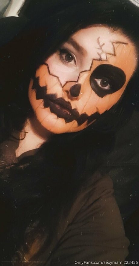 Naken läckt OnlyFans-bild av Sexymami223456