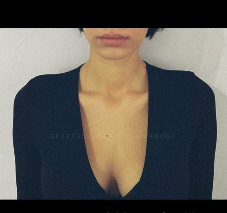 Alaston vuotanut OnlyFans-kuva Freerainbowsena