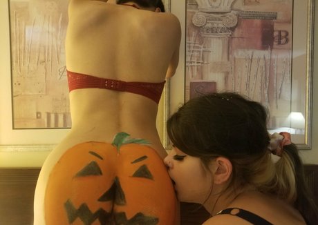 Cagegirl15