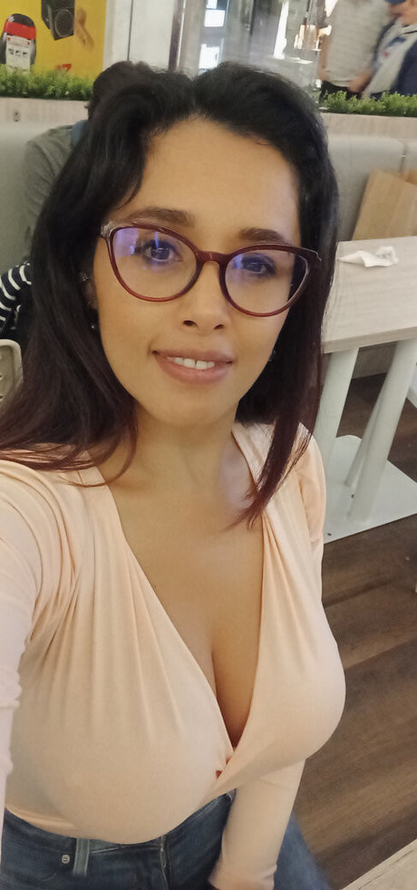 Nahá fotka uniklých OnlyFans od Officefacil