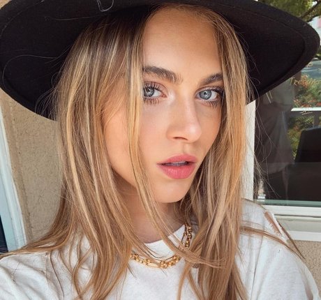 Anne Winters