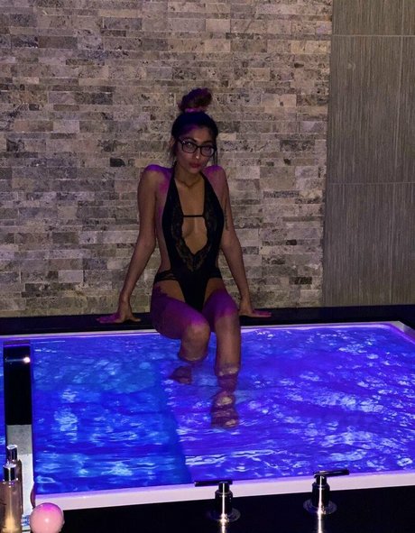 Jenelle Mathew