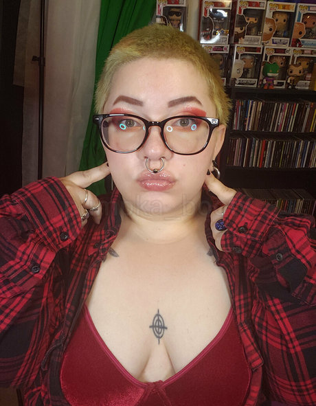 Nahá fotka uniklých OnlyFans od Pumpkabooty