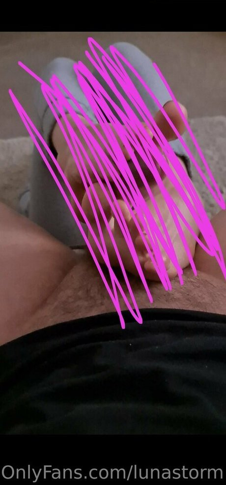 Foto di nudo di fuga di OnlyFans di Lunastorm