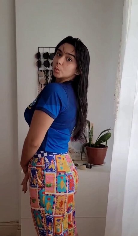 Bella Barp  nude leaked OnlyFans photo