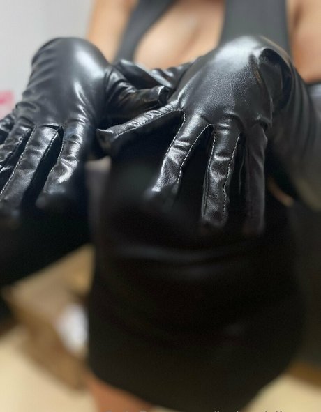Обнаженная фотография утечки OnlyFans от Babygirlberry