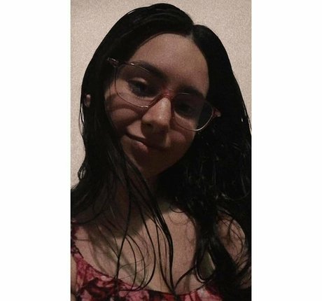 Nøgent lækket OnlyFans-billede af Babyflorcita