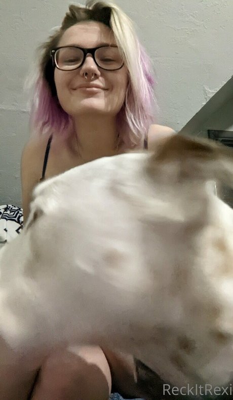 Naken läckt OnlyFans-bild av Reckitrexi