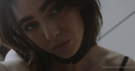 Nahá fotka uniklých OnlyFans od Taylorzahn