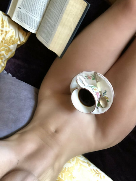 Thekurvmagazine  nude leaked OnlyFans photo