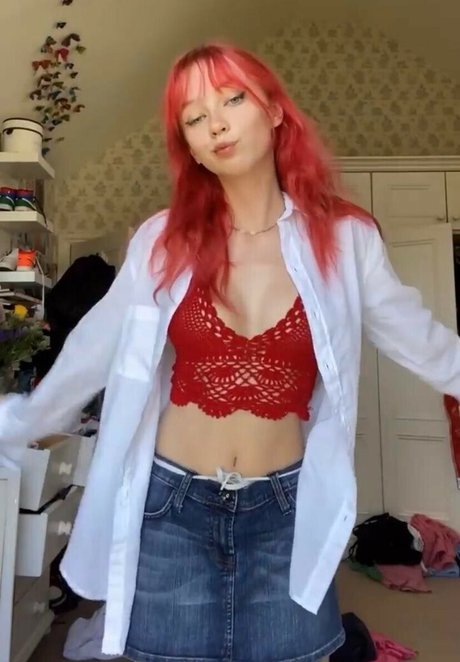 Lola Clark
