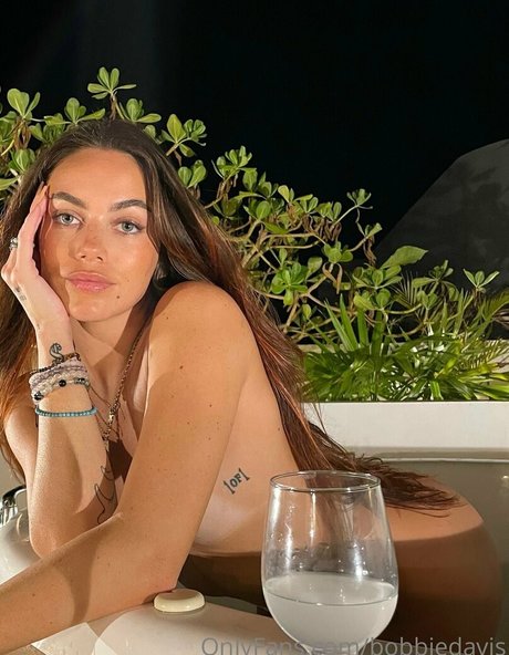 Nahá fotka uniklých OnlyFans od Bobbiedavis