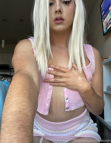 Nahá fotka uniklých OnlyFans od Cloexrain