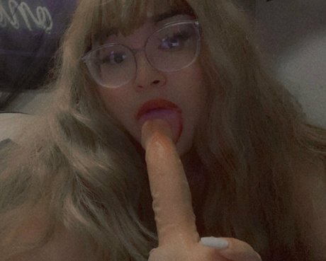 Foto di nudo di fuga di OnlyFans di Lovergirllynn